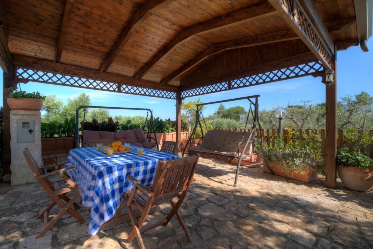 הוילה אוסטוני Trullo Paan By Typney מראה חיצוני תמונה