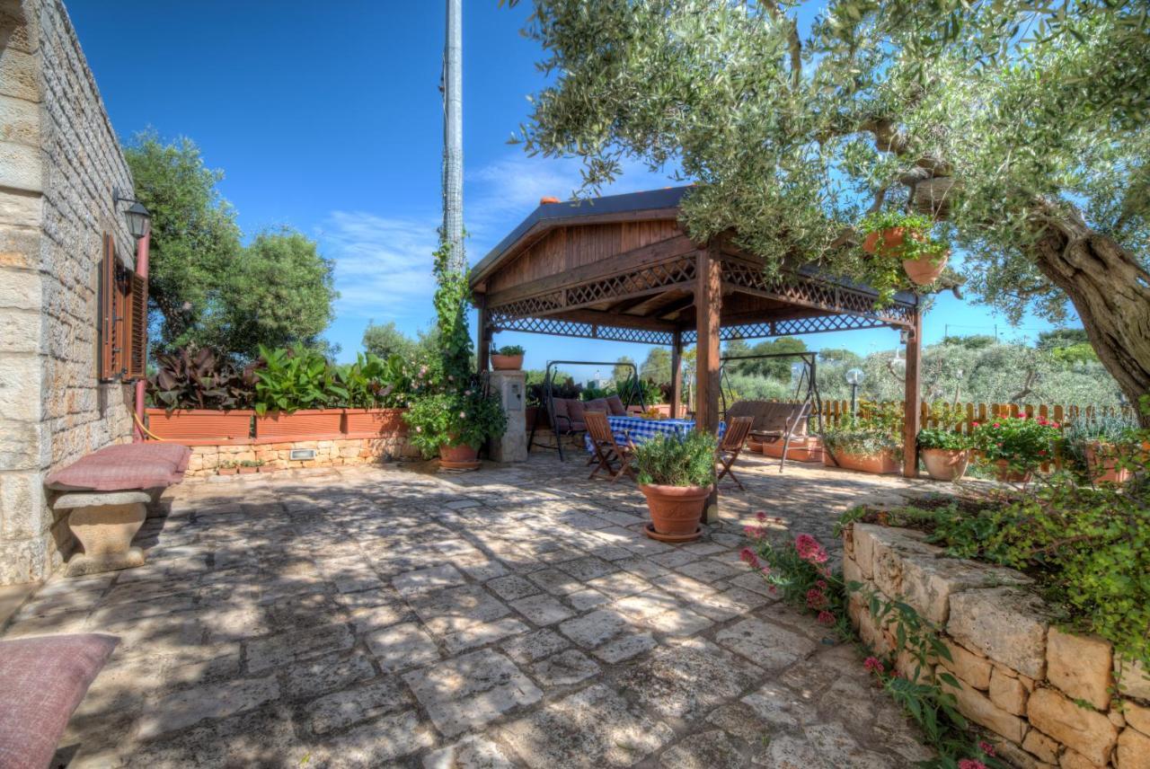 הוילה אוסטוני Trullo Paan By Typney מראה חיצוני תמונה