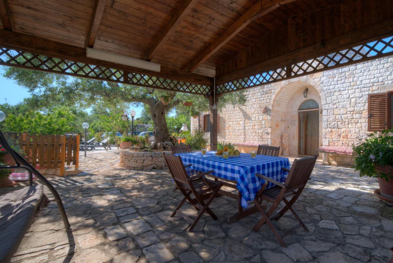 הוילה אוסטוני Trullo Paan By Typney מראה חיצוני תמונה